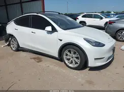 7SAYGDEE1NF407833 2022 TESLA MODEL Y