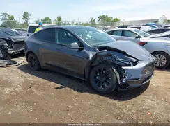 7SAYGDEE1NF412983 2022 TESLA MODEL Y