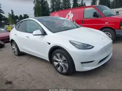7SAYGDEE1NF425068 2022 TESLA MODEL Y