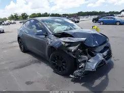 7SAYGDEE1NF429122 2022 TESLA MODEL Y