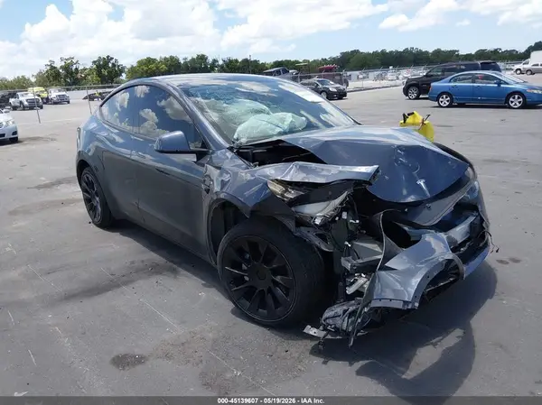 7SAYGDEE1NF429122 2022 TESLA MODEL Y - Image 1