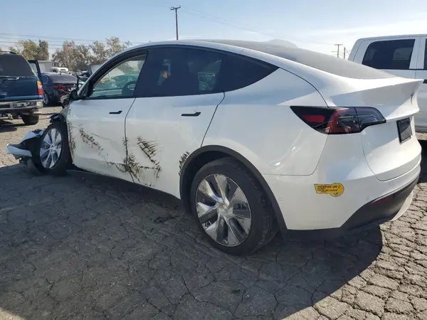 7SAYGDEE1NF435681 2022 TESLA MODEL Y - Image 2