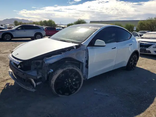 7SAYGDEE1NF437737 2022 TESLA MODEL Y - Image 1