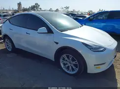 7SAYGDEE1NF450178 2022 TESLA MODEL Y