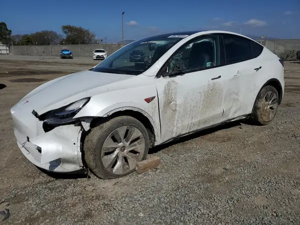 7SAYGDEE1NF455171 2022 TESLA MODEL Y - Image 1