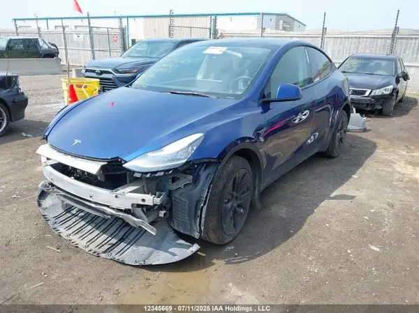 7SAYGDEE1NF459382 2022 TESLA MODEL Y - Image 2