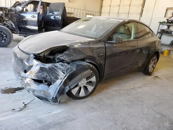 7SAYGDEE1NF463240 2022 TESLA MODEL Y - Image 1