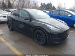 7SAYGDEE1NF467109 2022 TESLA MODEL Y
