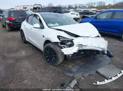 7SAYGDEE1NF468034 2022 TESLA MODEL Y
