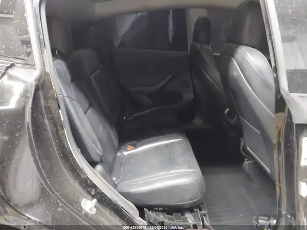 7SAYGDEE1NF480037 2022 TESLA MODEL Y - Image 8
