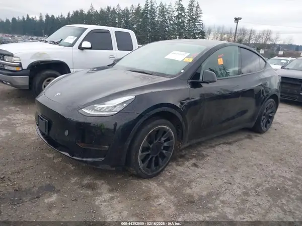 7SAYGDEE1NF481141 2022 TESLA MODEL Y - Image 2