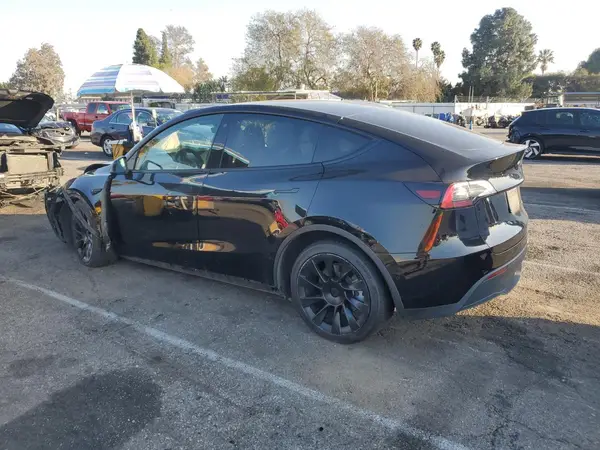 7SAYGDEE1NF481155 2022 TESLA MODEL Y - Image 2