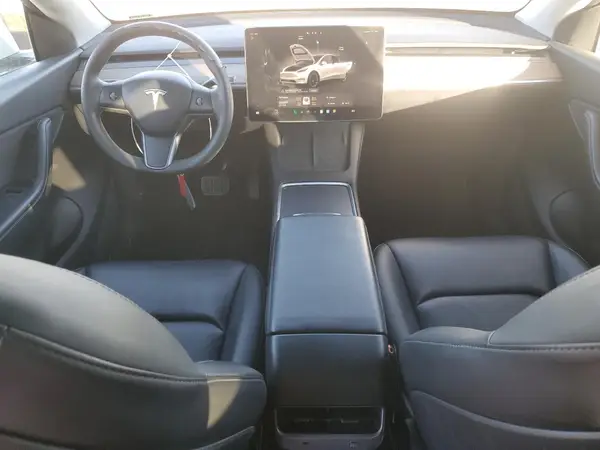 7SAYGDEE1NF481303 2022 TESLA MODEL Y - Image 8