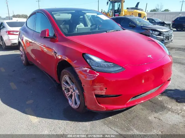 7SAYGDEE1NF486341 2022 TESLA MODEL Y - Image 1