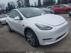 7SAYGDEE1NF506619 2022 TESLA MODEL Y