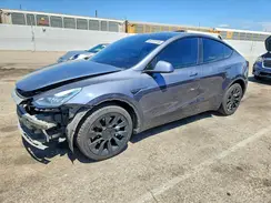 7SAYGDEE1NF513828 2022 TESLA MODEL Y