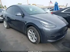 7SAYGDEE1NF515224 2022 TESLA MODEL Y