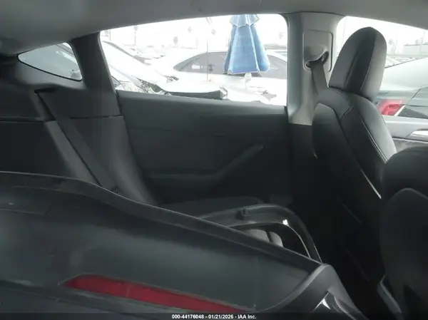7SAYGDEE1NF515224 2022 TESLA MODEL Y - Image 8
