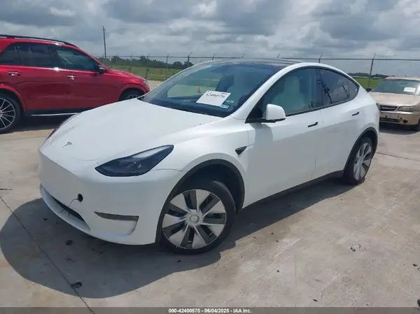 7SAYGDEE1NF533786 2022 TESLA MODEL Y - Image 2