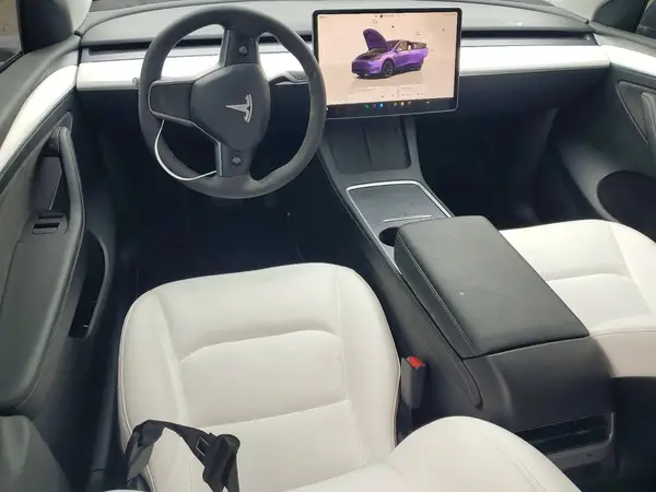 7SAYGDEE1NF536011 2022 TESLA MODEL Y - Image 8