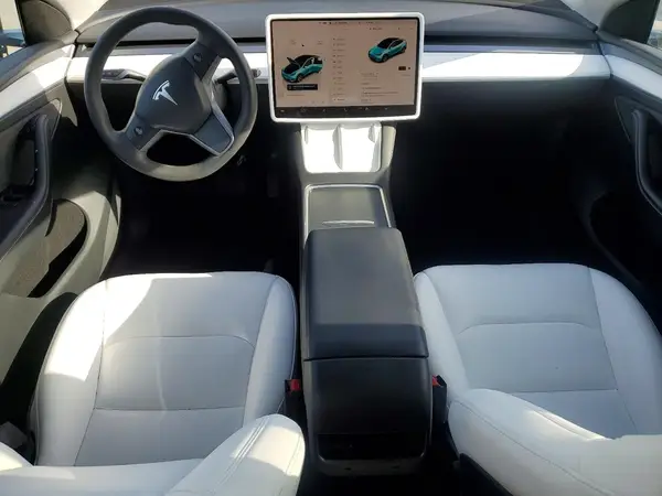 7SAYGDEE1NF541967 2022 TESLA MODEL Y - Image 8