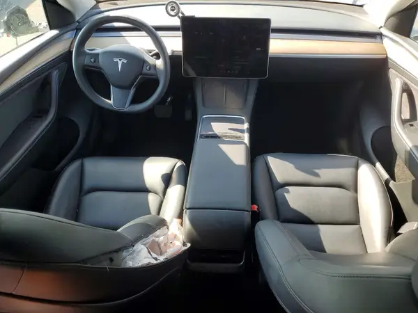 7SAYGDEE1PA025737 2023 TESLA MODEL Y - Image 8