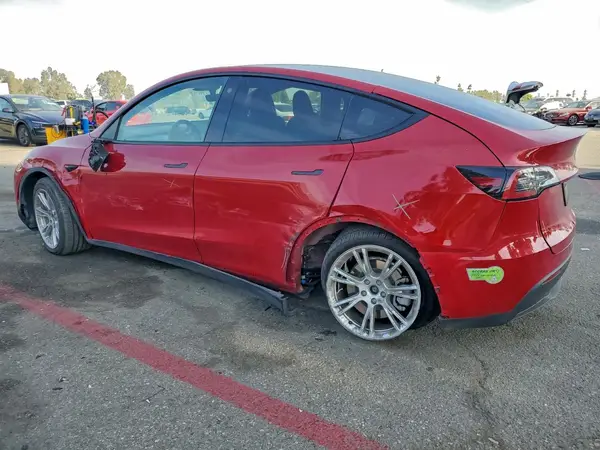 7SAYGDEE1PA026547 2023 TESLA MODEL Y - Image 2