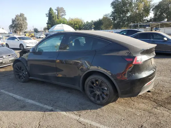 7SAYGDEE1PA027939 2023 TESLA MODEL Y - Image 2