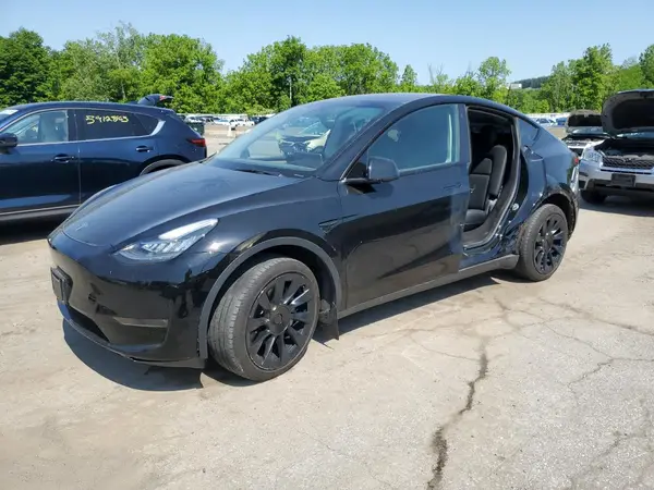 7SAYGDEE1PA029044 2023 TESLA MODEL Y - Image 1