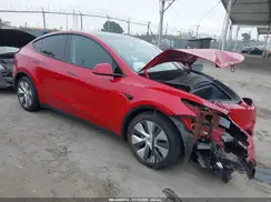 7SAYGDEE1PA034003 2023 TESLA MODEL Y
