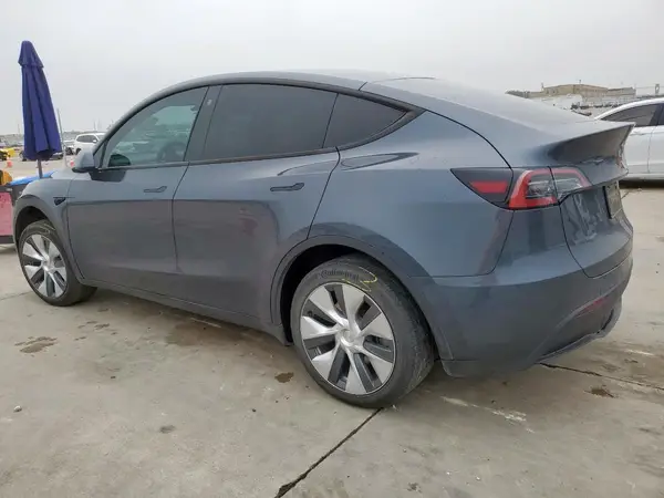 7SAYGDEE1PA042327 2023 TESLA MODEL Y - Image 2