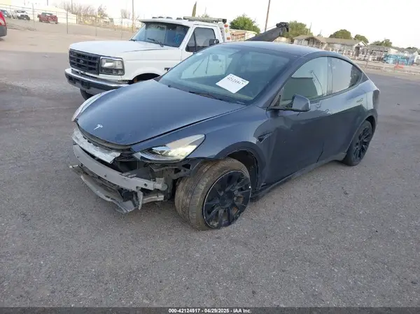 7SAYGDEE1PA053683 2023 TESLA MODEL Y - Image 2