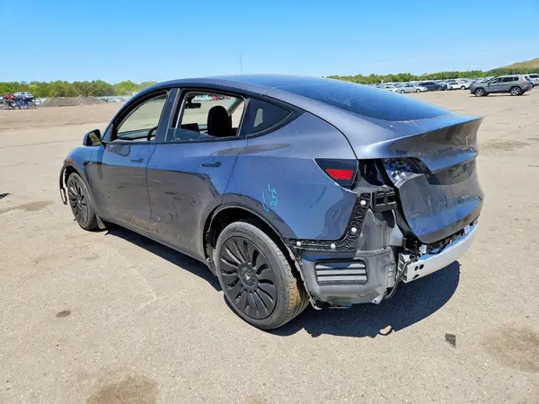 7SAYGDEE1PA056714 2023 TESLA MODEL Y - Image 2