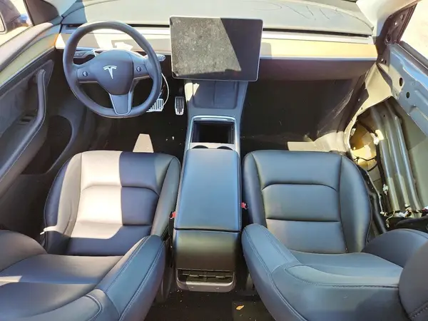 7SAYGDEE1PA056714 2023 TESLA MODEL Y - Image 8