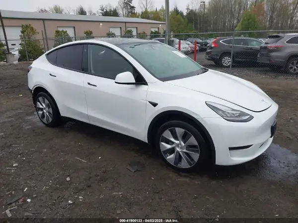7SAYGDEE1PA059581 2023 TESLA MODEL Y - Image 1