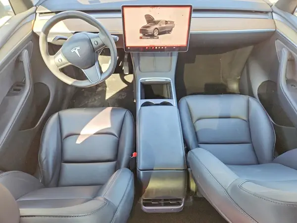 7SAYGDEE1PA060245 2023 TESLA MODEL Y - Image 8