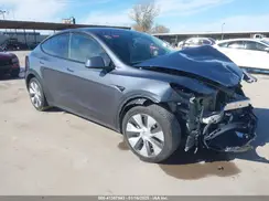 7SAYGDEE1PA060410 2023 TESLA MODEL Y