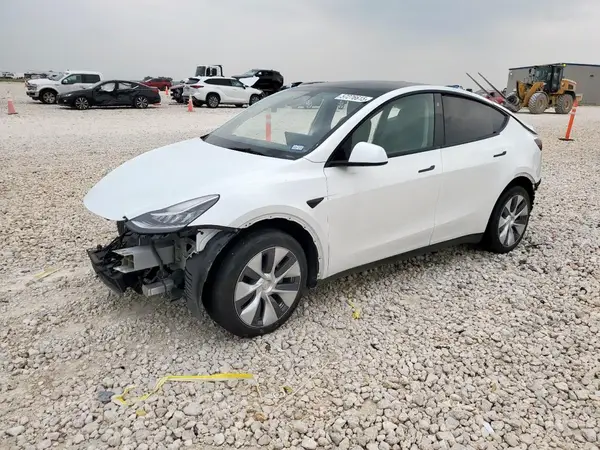 7SAYGDEE1PA060553 2023 TESLA MODEL Y - Image 1