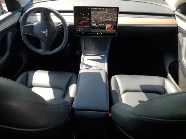 7SAYGDEE1PA062707 2023 TESLA MODEL Y - Image 8