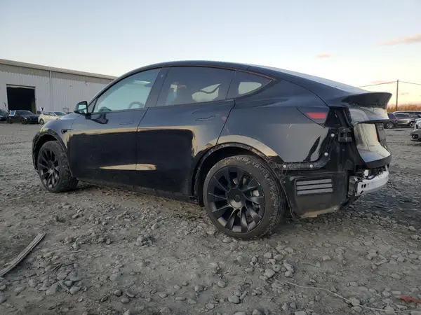7SAYGDEE1PA072380 2023 TESLA MODEL Y - Image 2