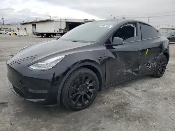 7SAYGDEE1PA074601 2023 TESLA MODEL Y - Image 1
