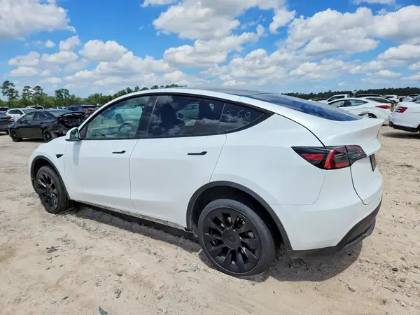 7SAYGDEE1PA076266 2023 TESLA MODEL Y - Image 2