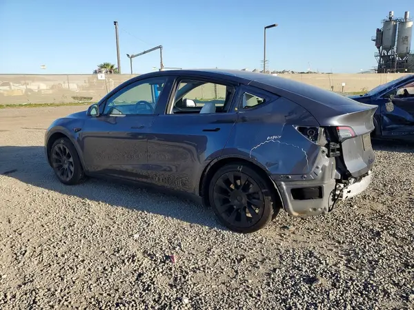 7SAYGDEE1PA076655 2023 TESLA MODEL Y - Image 2
