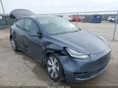 7SAYGDEE1PA088871 2023 TESLA MODEL Y