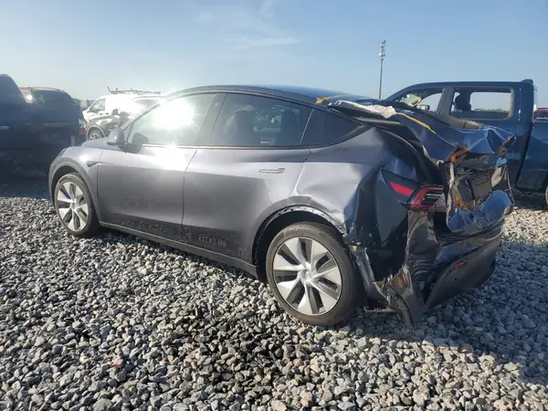 7SAYGDEE1PA089745 2023 TESLA MODEL Y - Image 2
