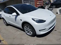 7SAYGDEE1PA094752 2023 TESLA MODEL Y