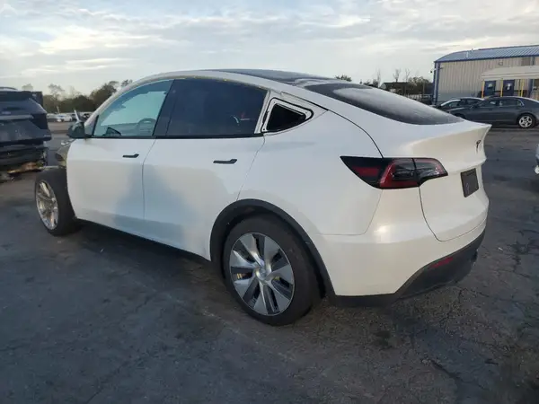 7SAYGDEE1PA099563 2023 TESLA MODEL Y - Image 2
