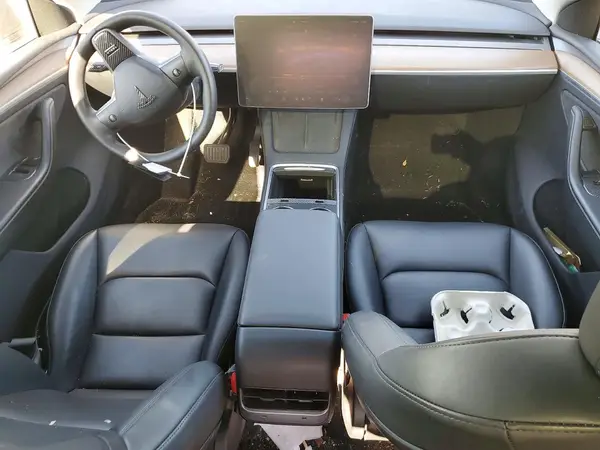 7SAYGDEE1PA104180 2023 TESLA MODEL Y - Image 8