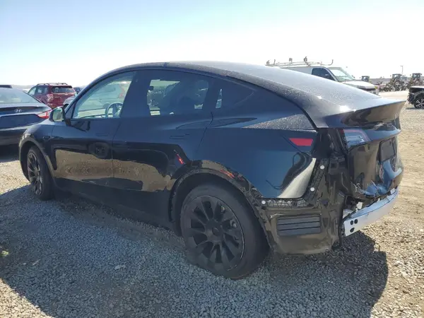 7SAYGDEE1PA110268 2023 TESLA MODEL Y - Image 2