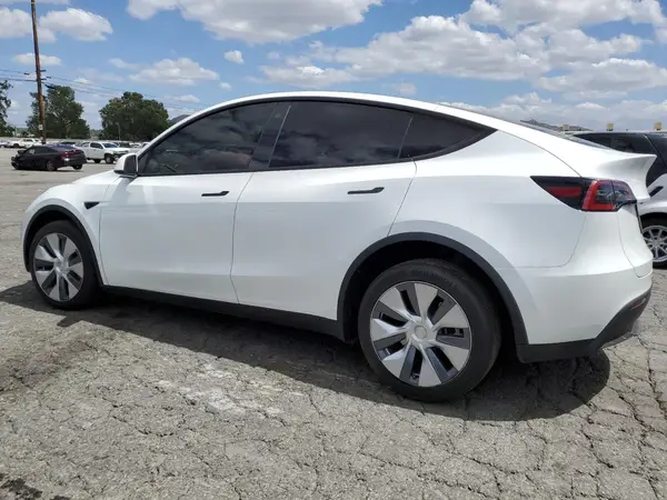 7SAYGDEE1PA110934 2023 TESLA MODEL Y - Image 2